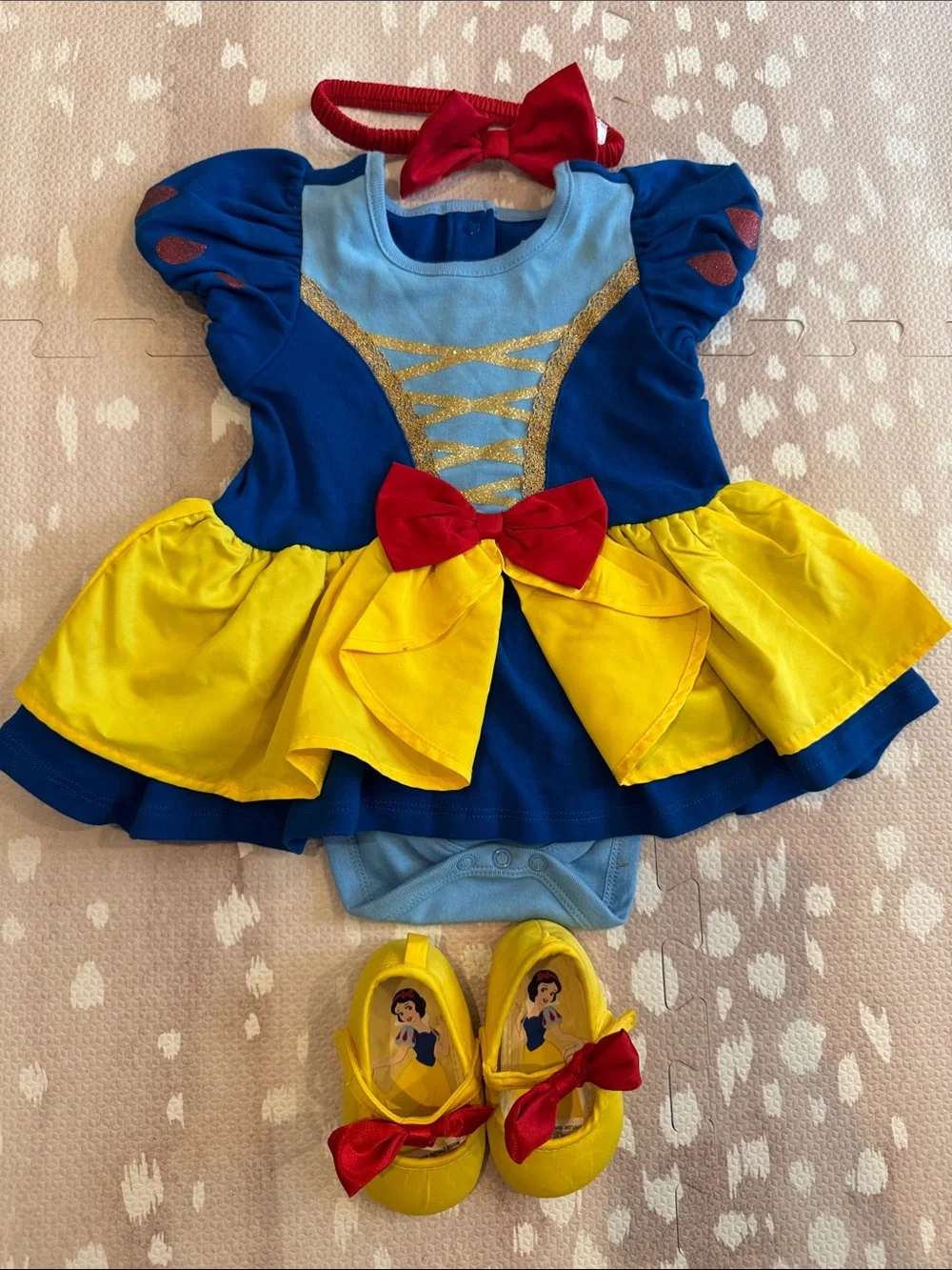 Disney Baby Snow White Costume Bundle 18-24M Dress Bodysuit Shoes Headband